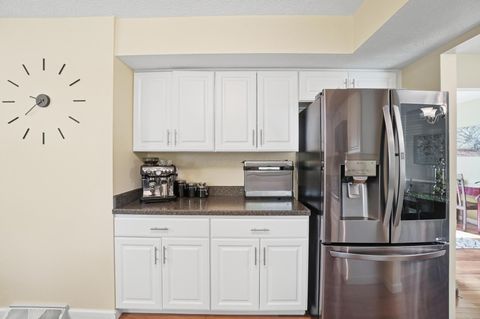 Tiny photo for 488 Clark State Road, Columbus, OH 43230 (MLS # 226013705)