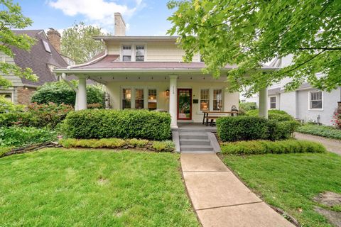 Photo of 115 N Cassingham Road, Columbus, OH 43209 (MLS # 226018885)