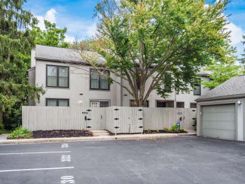 Photo of 3132 Walden Ravines, Columbus, OH 43221 (MLS # 226028751)