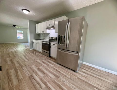 Photo of 175 South Street, Groveport, OH 43125 (MLS # 226023975)