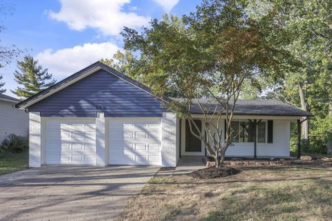 Photo of 210 W Columbus Street, Pickerington, OH 43147 (MLS # 225034828)