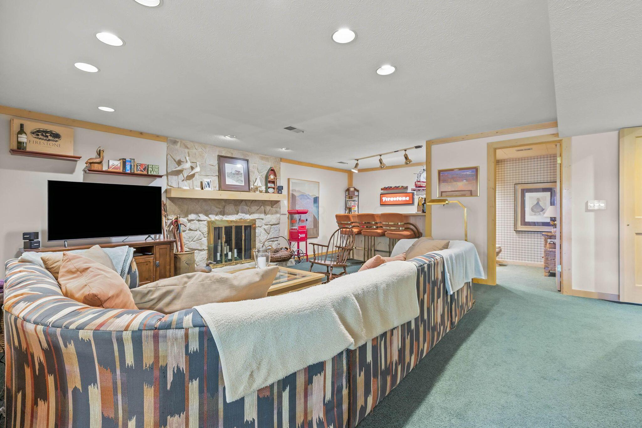 3351 Muskie Drive, Mansfield, Ohio image 46