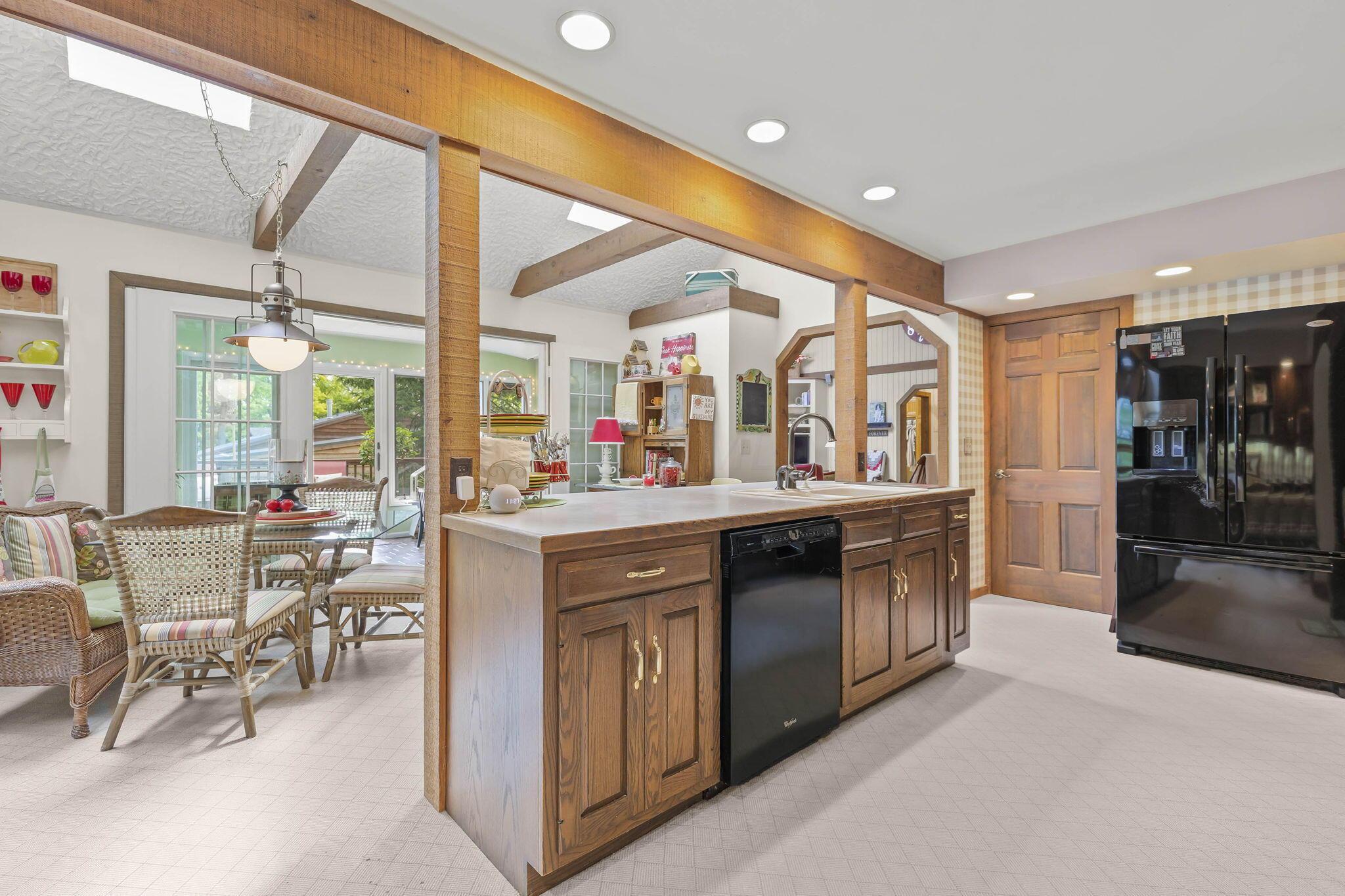 3351 Muskie Drive, Mansfield, Ohio image 13