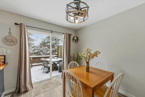 Tiny photo for 154 Lexington Boulevard, Delaware, OH 43015 (MLS # 225044735)