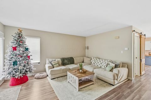 Tiny photo for 154 Lexington Boulevard, Delaware, OH 43015 (MLS # 225044735)