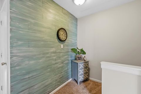 Tiny photo for 154 Lexington Boulevard, Delaware, OH 43015 (MLS # 225044735)