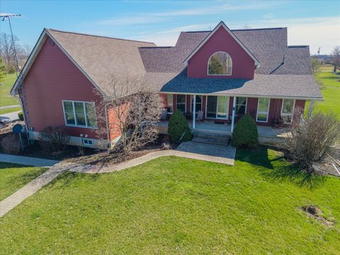 Photo of 1034 Fishback Road, Leesburg, OH 45135 (MLS # 226007439)