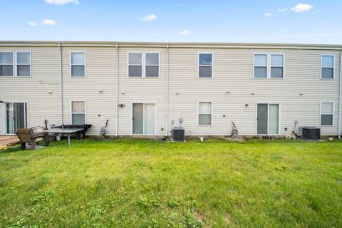 Tiny photo for 5918 Morrissey Street 5918D #5918D, Columbus, OH 43232 (MLS # 226021848)
