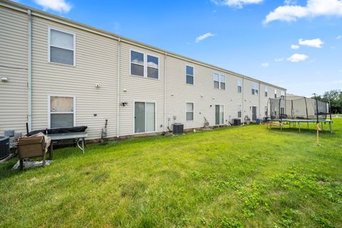 Tiny photo for 5918 Morrissey Street 5918D #5918D, Columbus, OH 43232 (MLS # 226021848)