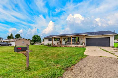 Tiny photo for 121 Queen Drive, Chillicothe, OH 45601 (MLS # 226029450)