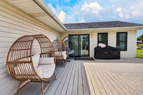 Tiny photo for 121 Queen Drive, Chillicothe, OH 45601 (MLS # 226029450)