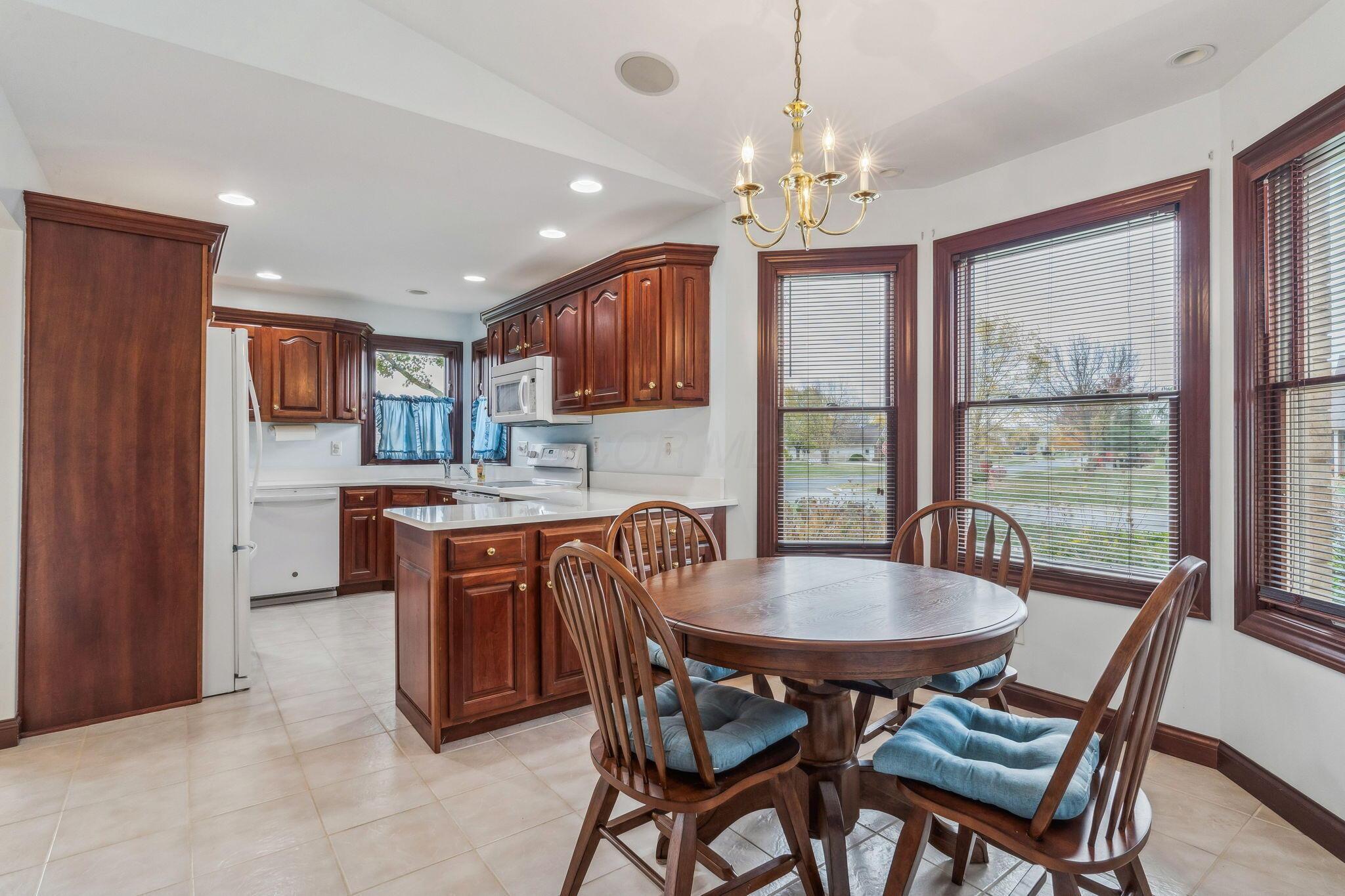 8130 Shawnee Forest Drive, Findlay, Ohio image 19