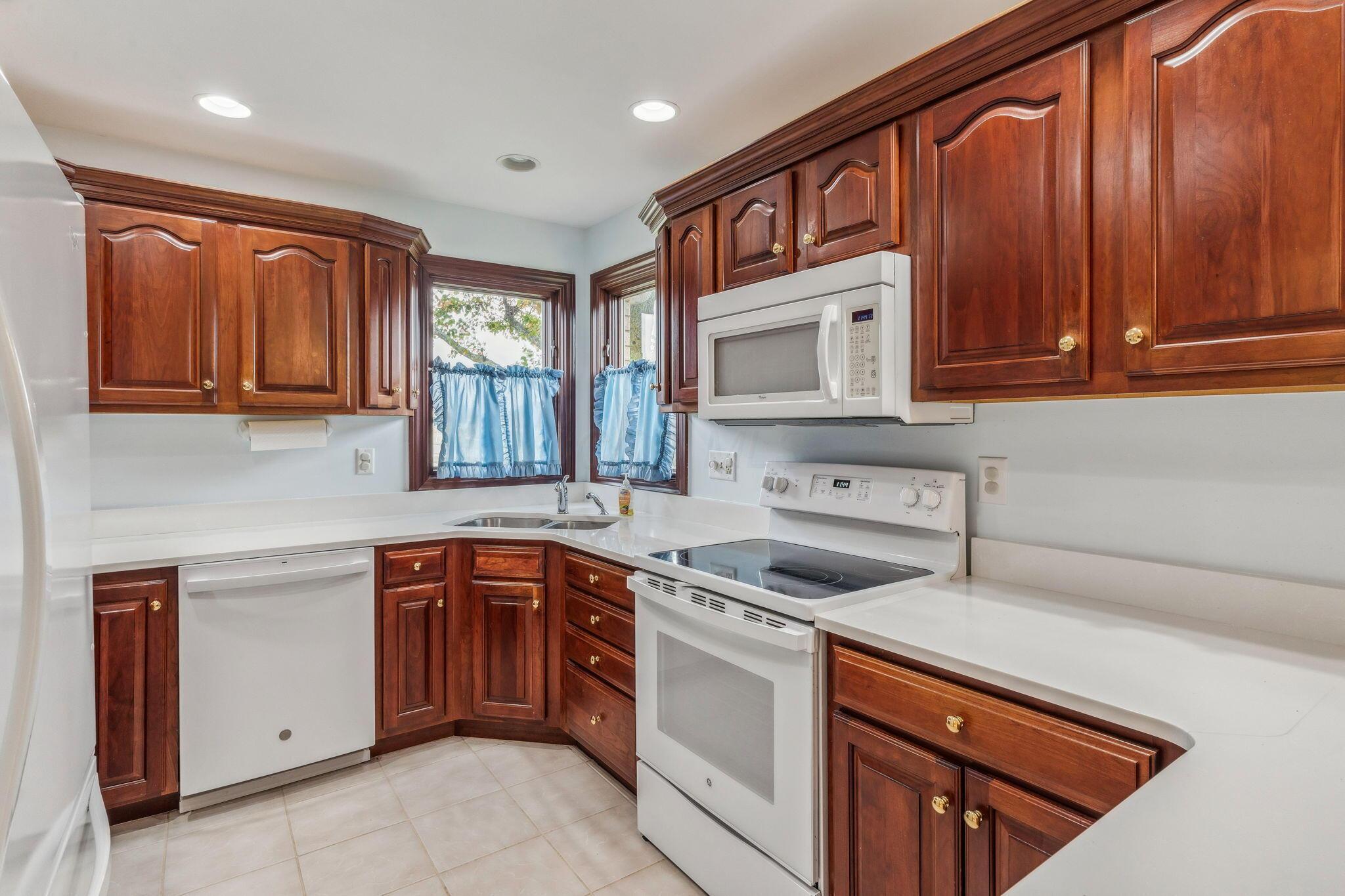 8130 Shawnee Forest Drive, Findlay, Ohio image 17