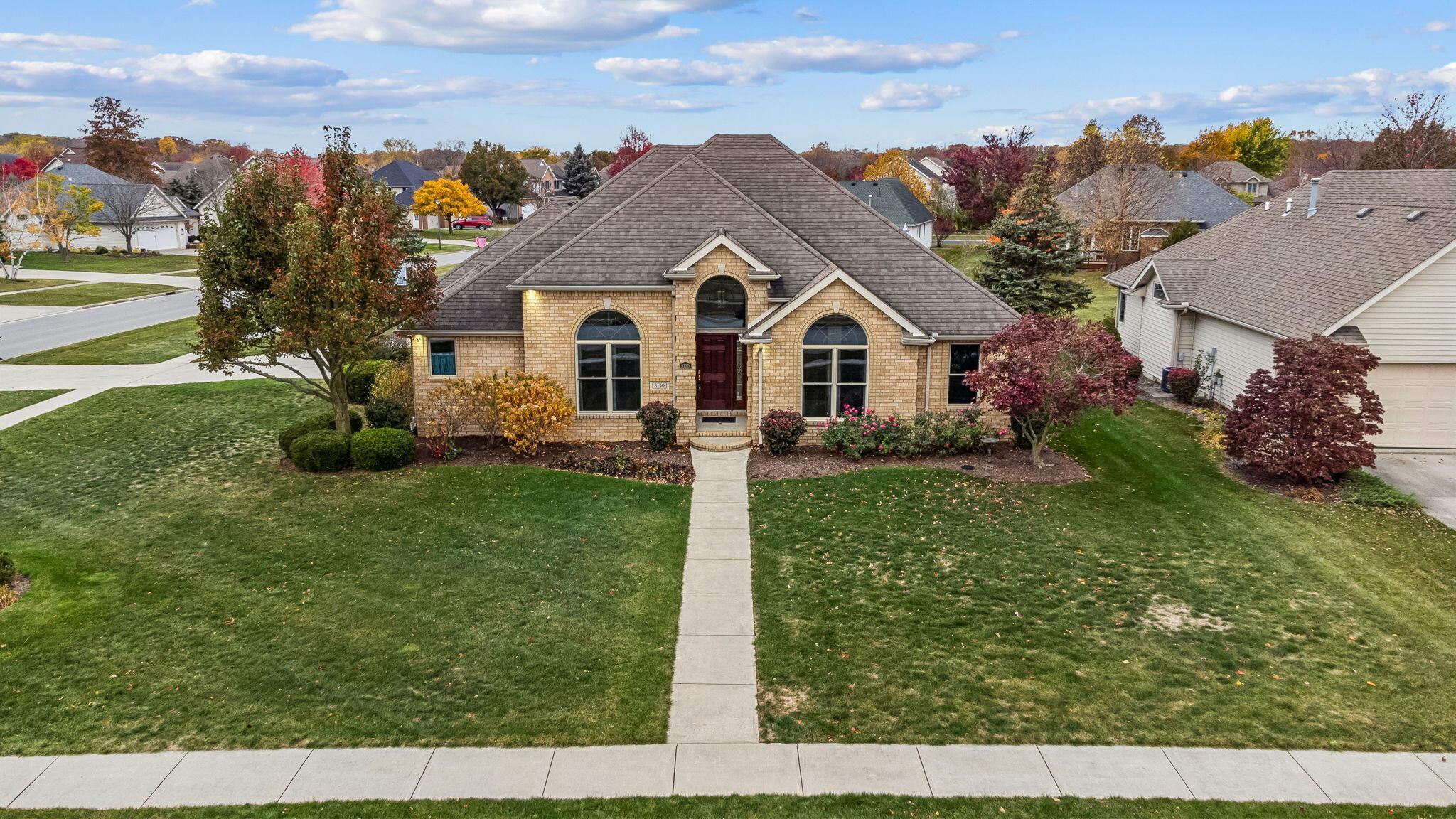 8130 Shawnee Forest Drive, Findlay, Ohio image 2