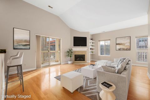 Tiny photo for 1744 Ridgecliff Road 12 #12, Columbus, OH 43221 (MLS # 226002576)