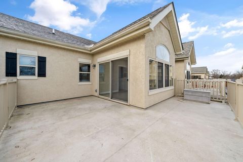 Tiny photo for 1744 Ridgecliff Road 12 #12, Columbus, OH 43221 (MLS # 226002576)