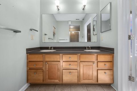 Tiny photo for 1744 Ridgecliff Road 12 #12, Columbus, OH 43221 (MLS # 226002576)