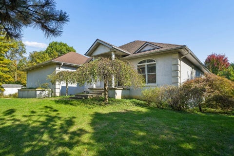 Photo of 1412 Hickory Run Drive, Columbus, OH 43204 (MLS # 226039135)