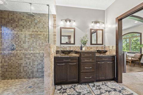 Tiny photo for 945 Pike Drive, Mansfield, OH 44903 (MLS # 226024899)