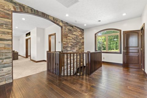 Tiny photo for 945 Pike Drive, Mansfield, OH 44903 (MLS # 226024899)