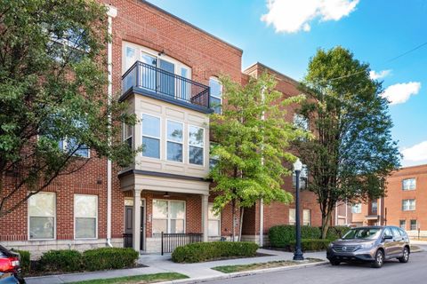 Photo of 953 Ingleside Avenue 314 #314, Columbus, OH 43215 (MLS # 225033531)