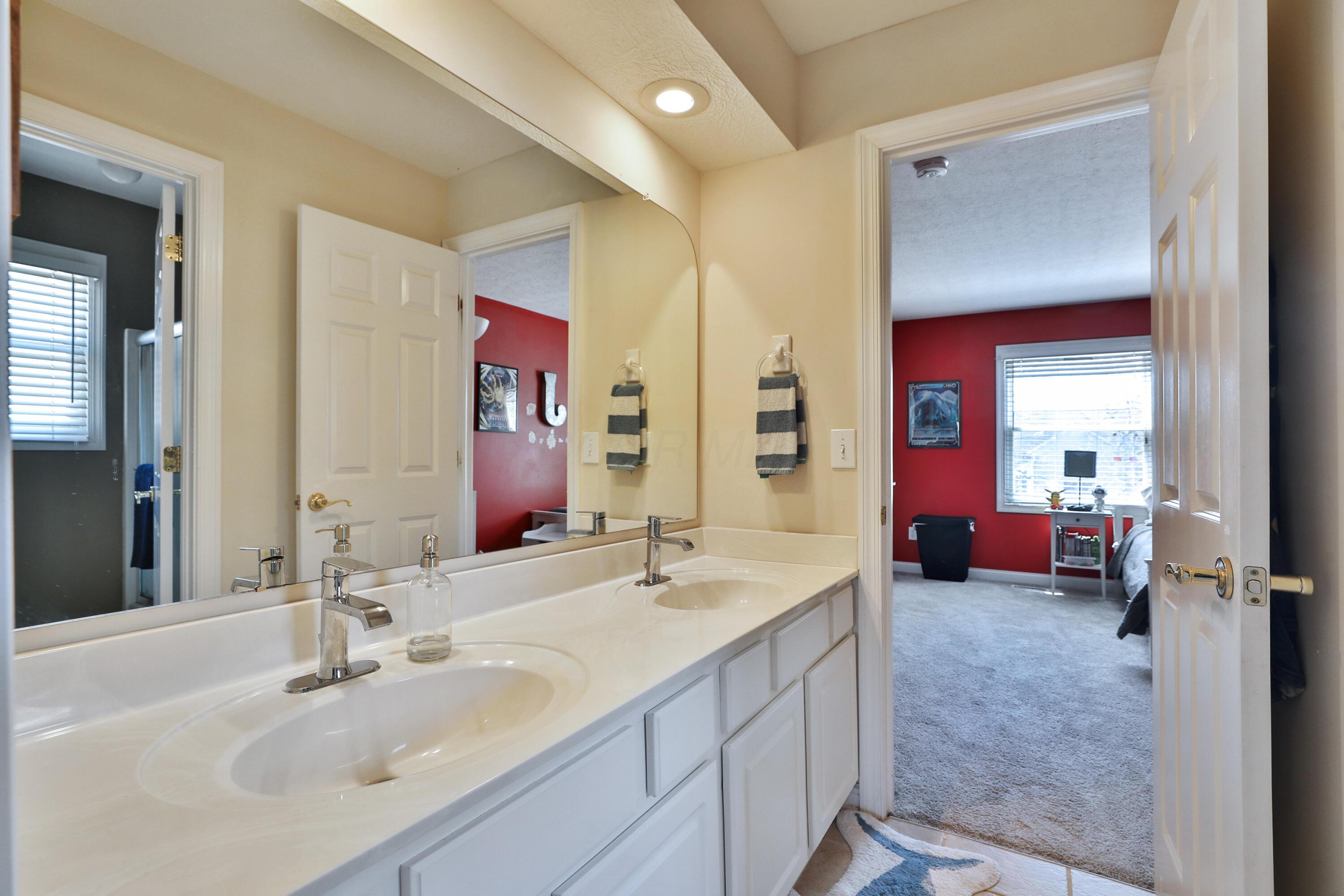 9135 Candleridge Street, Pickerington, Ohio image 44
