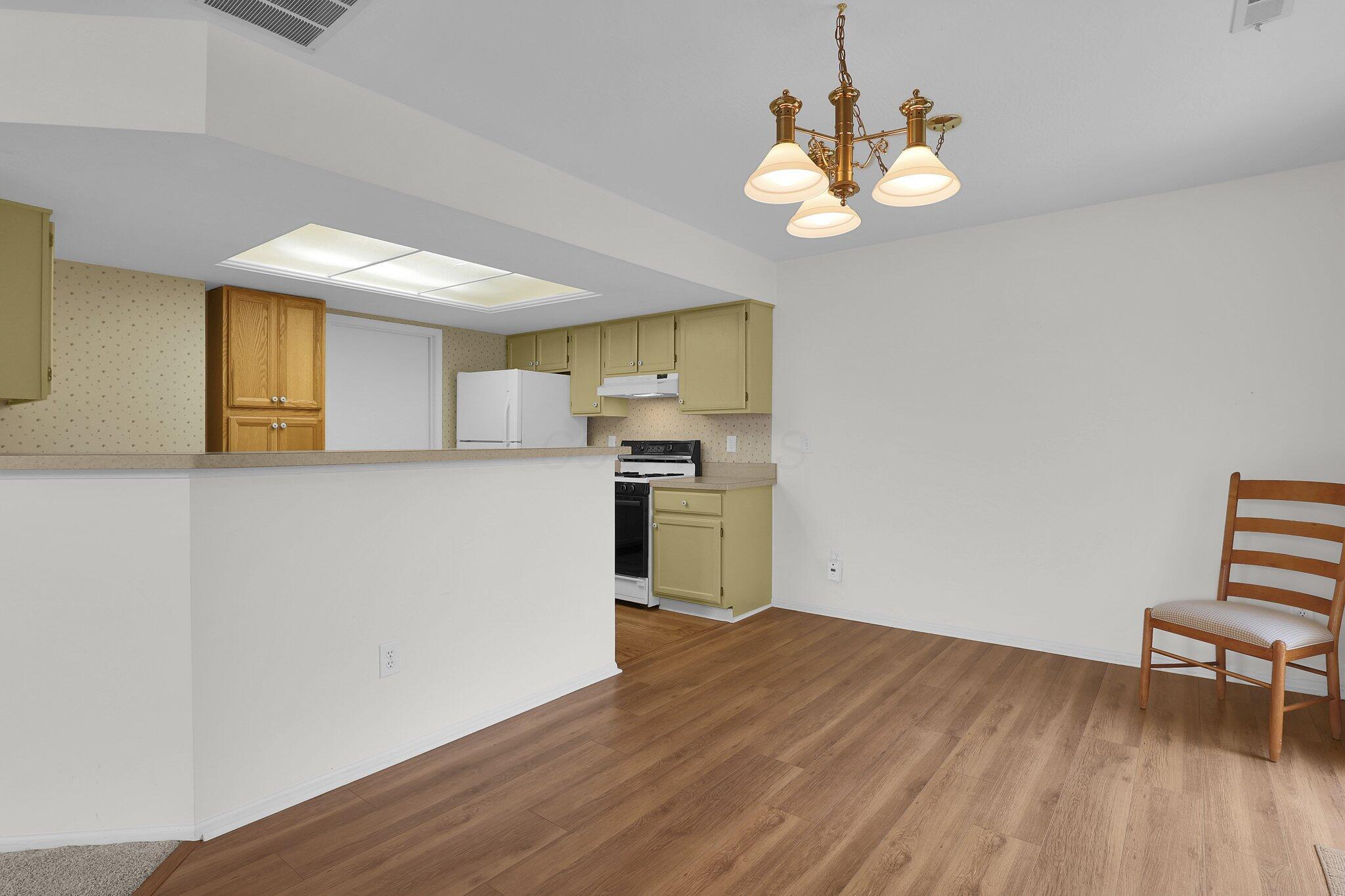 6650 Heatherstone Loop, Dublin, Ohio image 14