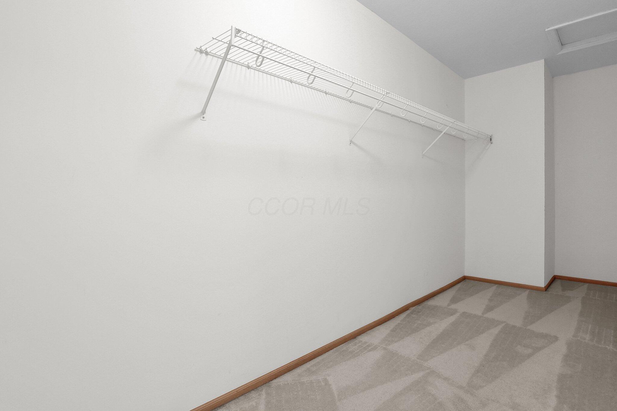 6650 Heatherstone Loop, Dublin, Ohio image 34