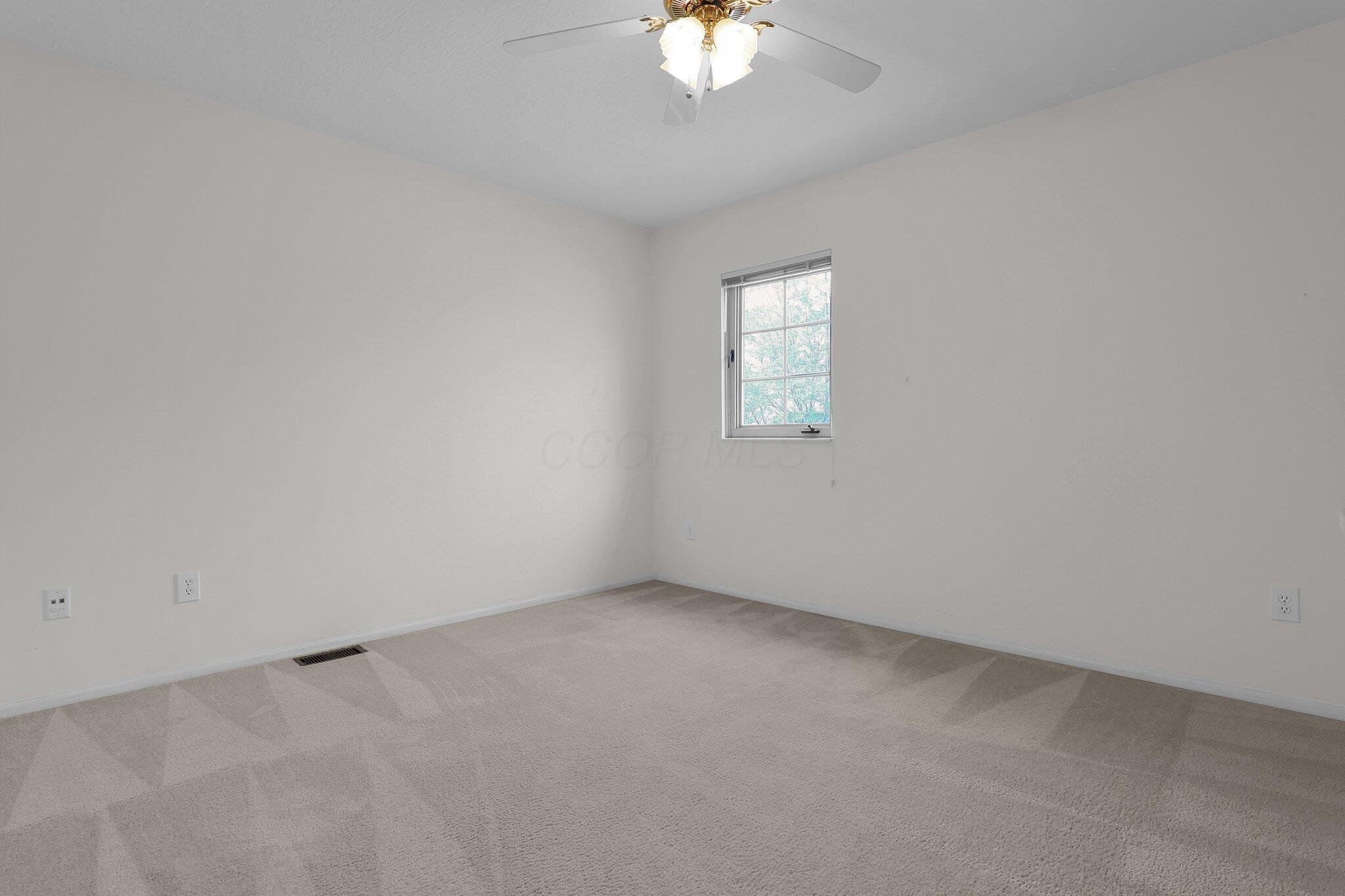 6650 Heatherstone Loop, Dublin, Ohio image 32