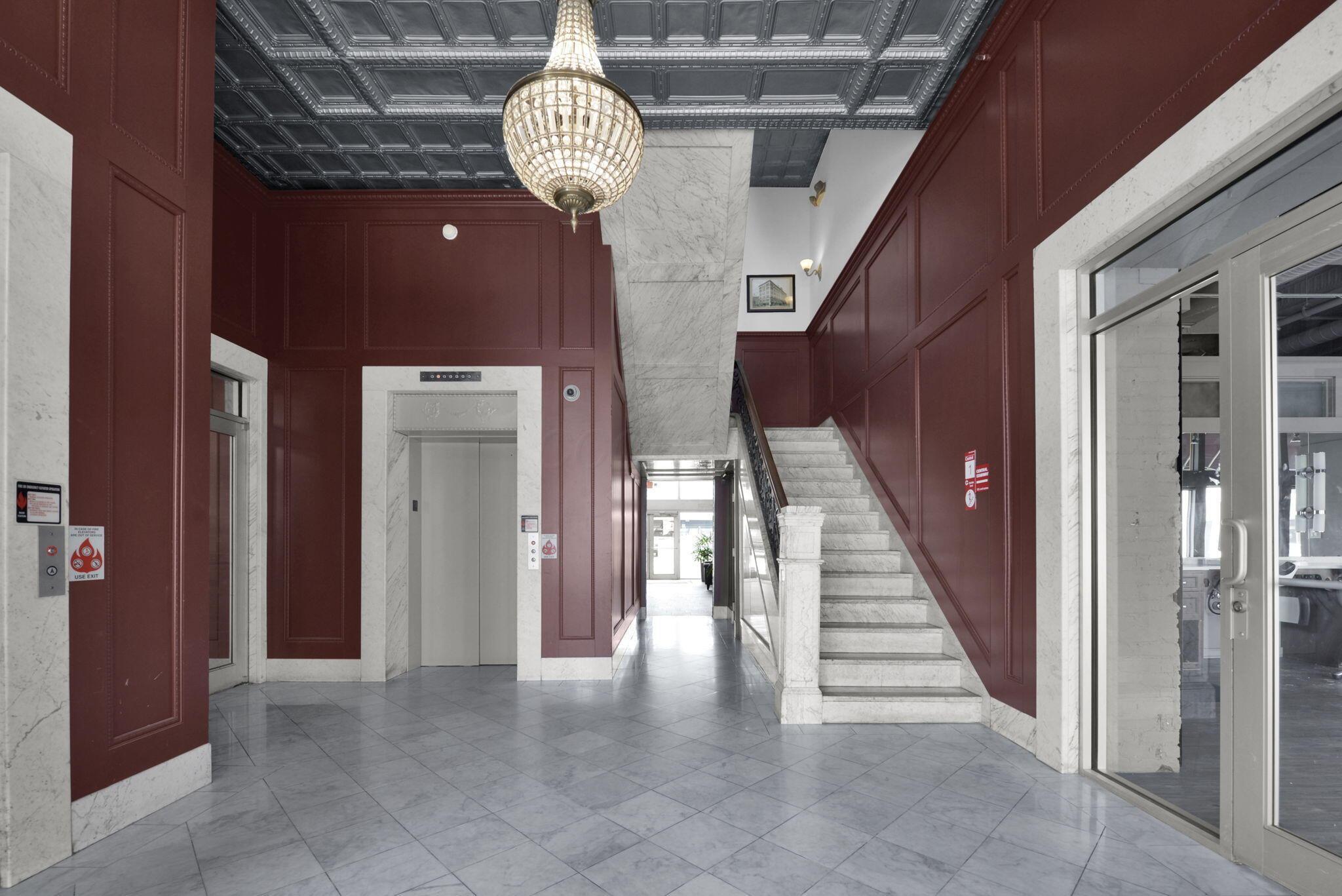 150 E Main Street 308