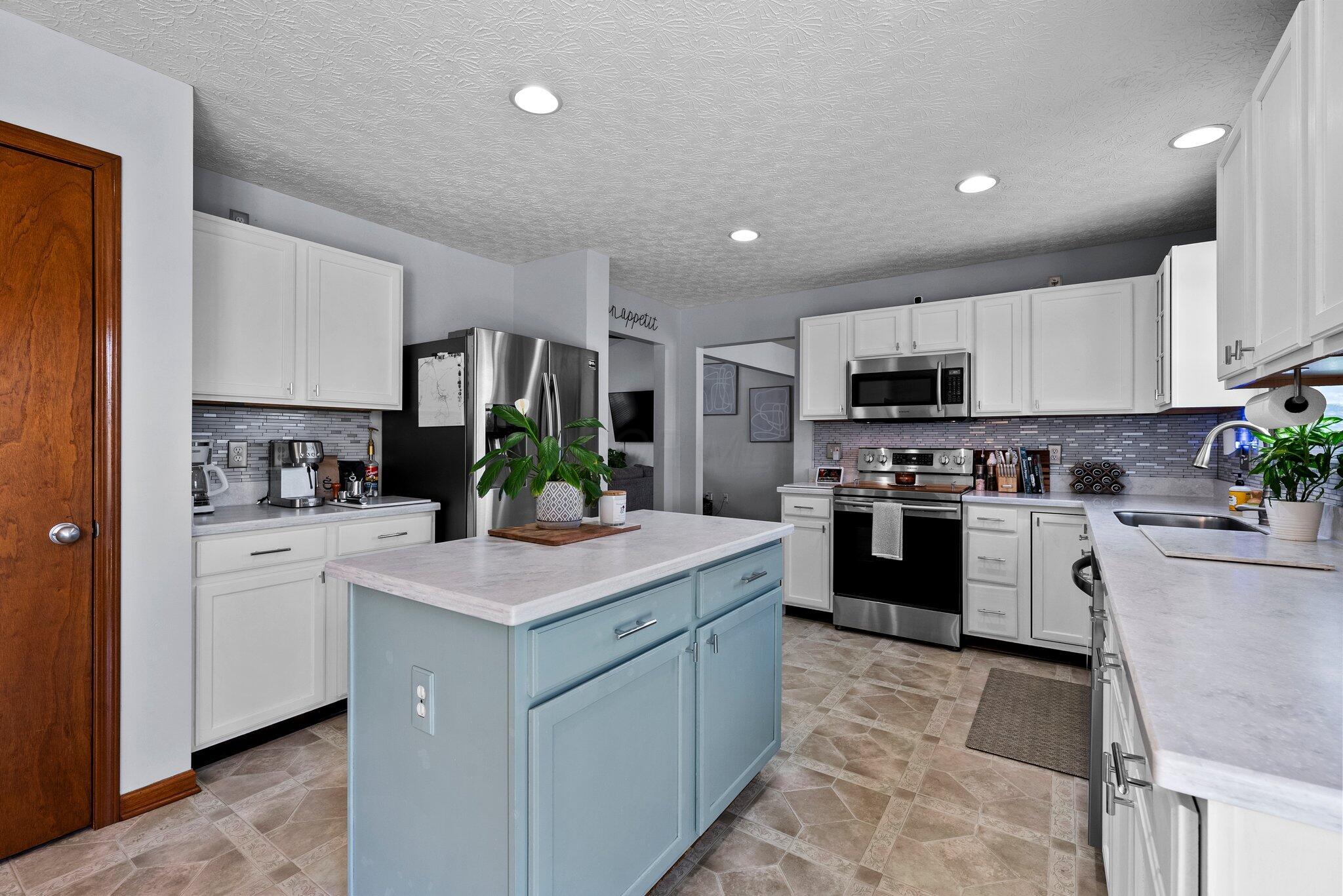 1097 Chaser Street, Blacklick, Ohio image 13