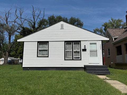 Tiny photo for 1022 E 17th Avenue, Columbus, OH 43211 (MLS # 226037171)