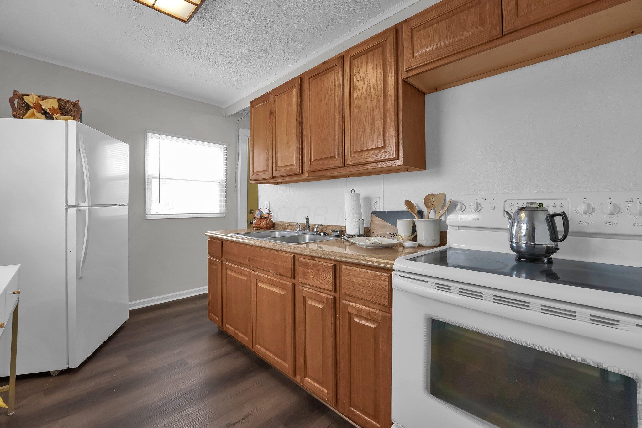 156 S Hampton Road, Columbus, Ohio image 7