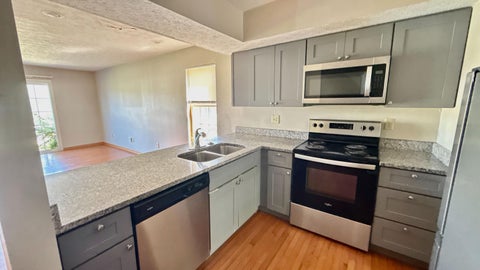 Condo For Sale - 5932 Aqua Bay Drive<br/> Columbus, OH 43235
