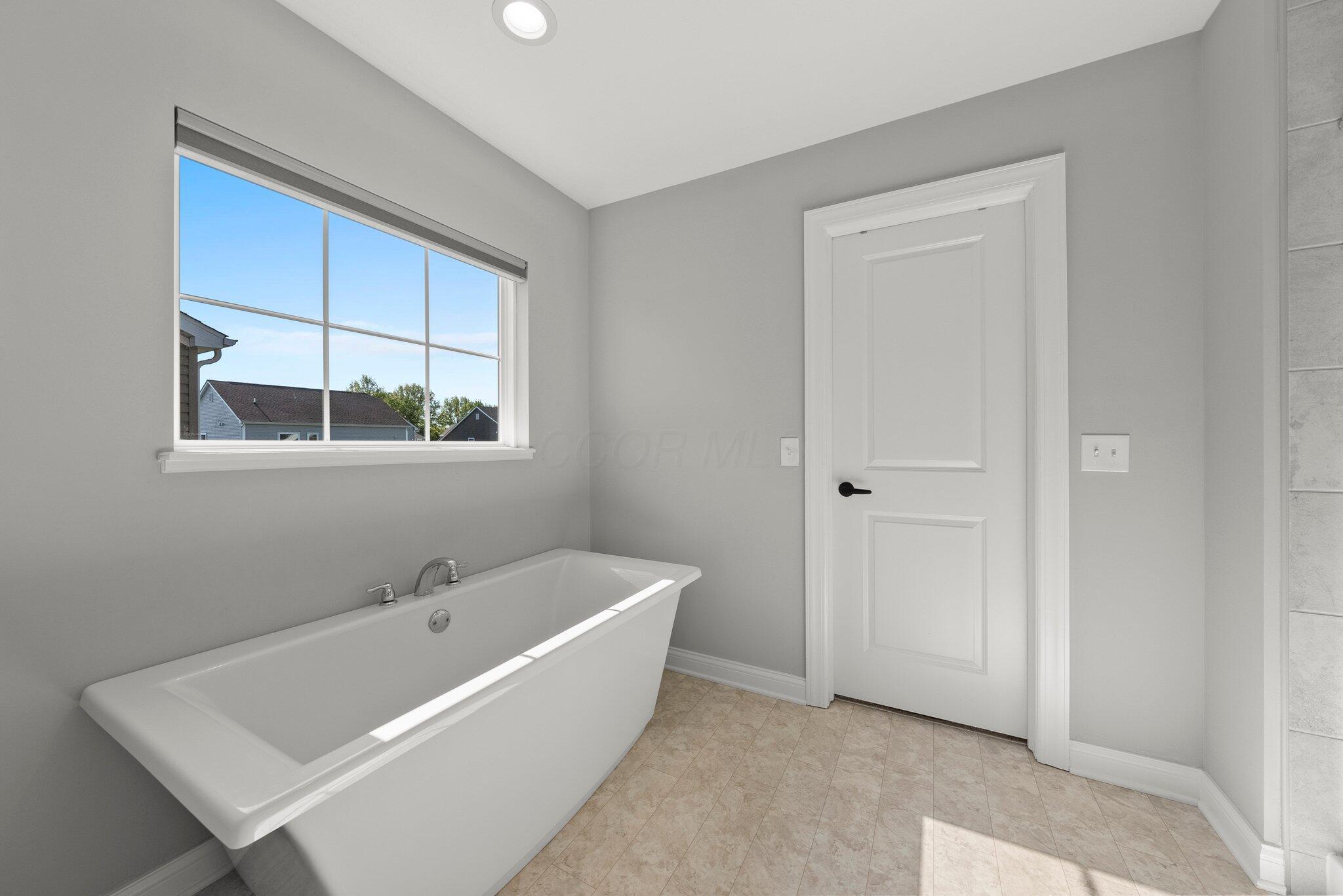 7284 Yarrow Run Road, Plain City, Ohio image 36