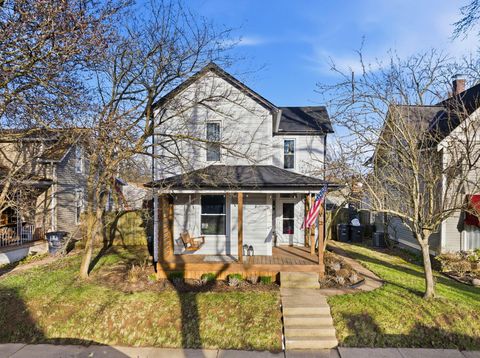 Photo of 612 Oakwood Avenue, Lancaster, OH 43130 (MLS # 226007516)