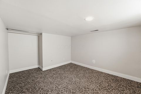 Tiny photo for 318 E Hinman Avenue, Columbus, OH 43207 (MLS # 226014326)