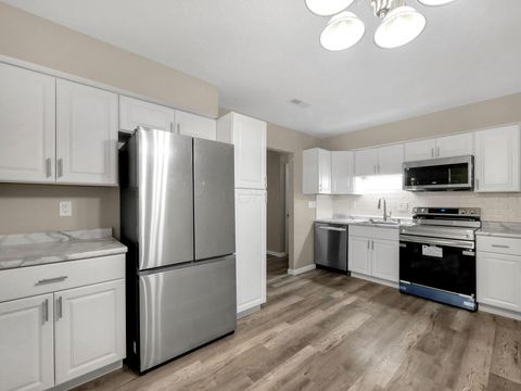 Photo of 3663 2nd Avenue, Urban Crest, OH 43123 (MLS # 225038212)