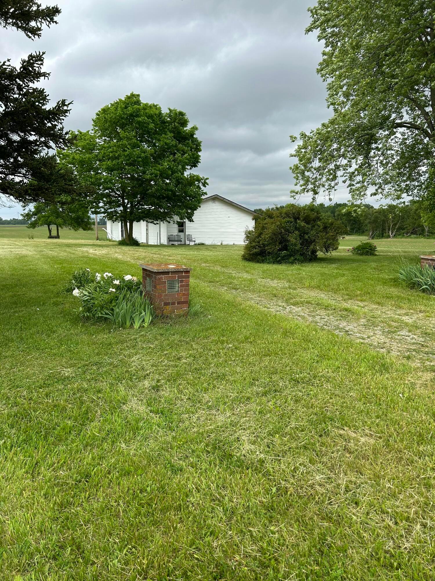 8870 County Rd 54, Lewistown, Ohio image 3