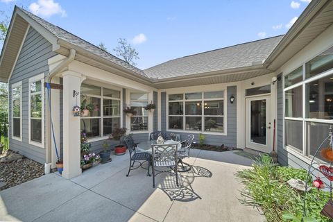 Tiny photo for 333 Parkgate Court, Delaware, OH 43015 (MLS # 226013133)