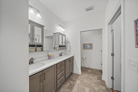 Tiny photo for 333 Parkgate Court, Delaware, OH 43015 (MLS # 226013133)