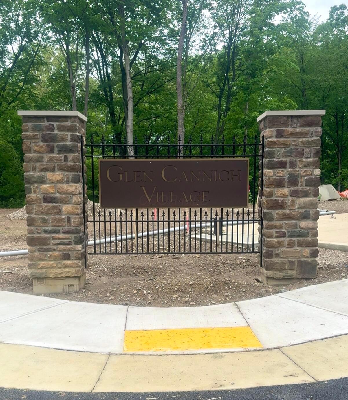 90 Stoneybank Drive, Delaware, Ohio image 1