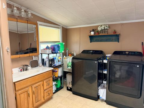 Tiny photo for 36 Hilda Drive, Gallipolis, OH 45631 (MLS # 225044275)