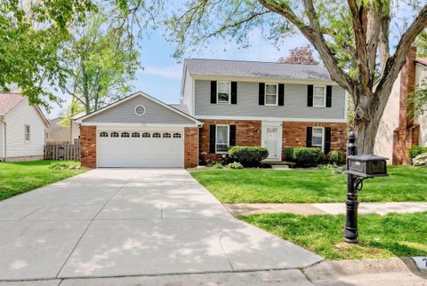 Photo of 7647 Smoketree Court, Columbus, OH 43235 (MLS # 226013890)