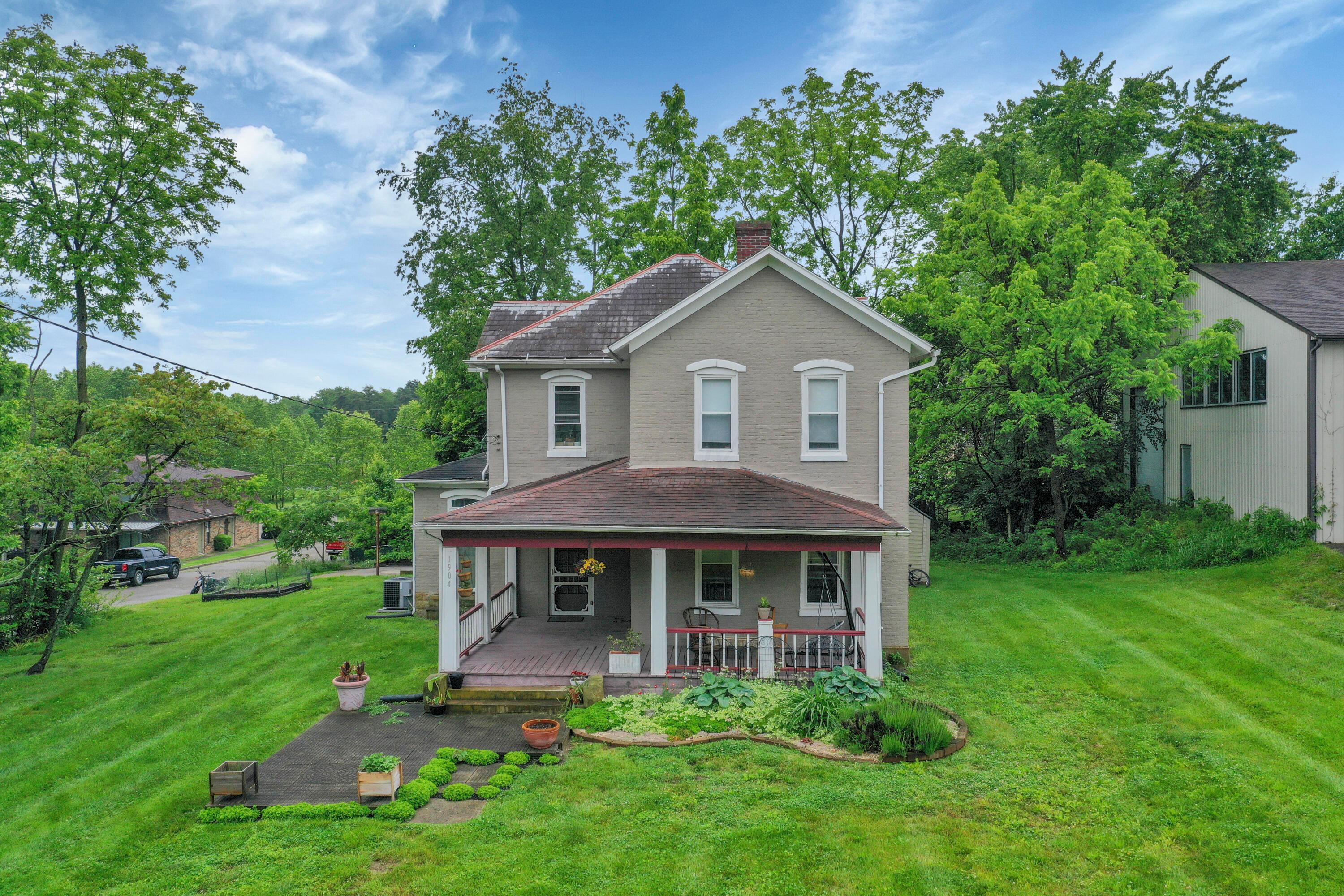 1904 Cedar Hill Road, Lancaster, Ohio image 1