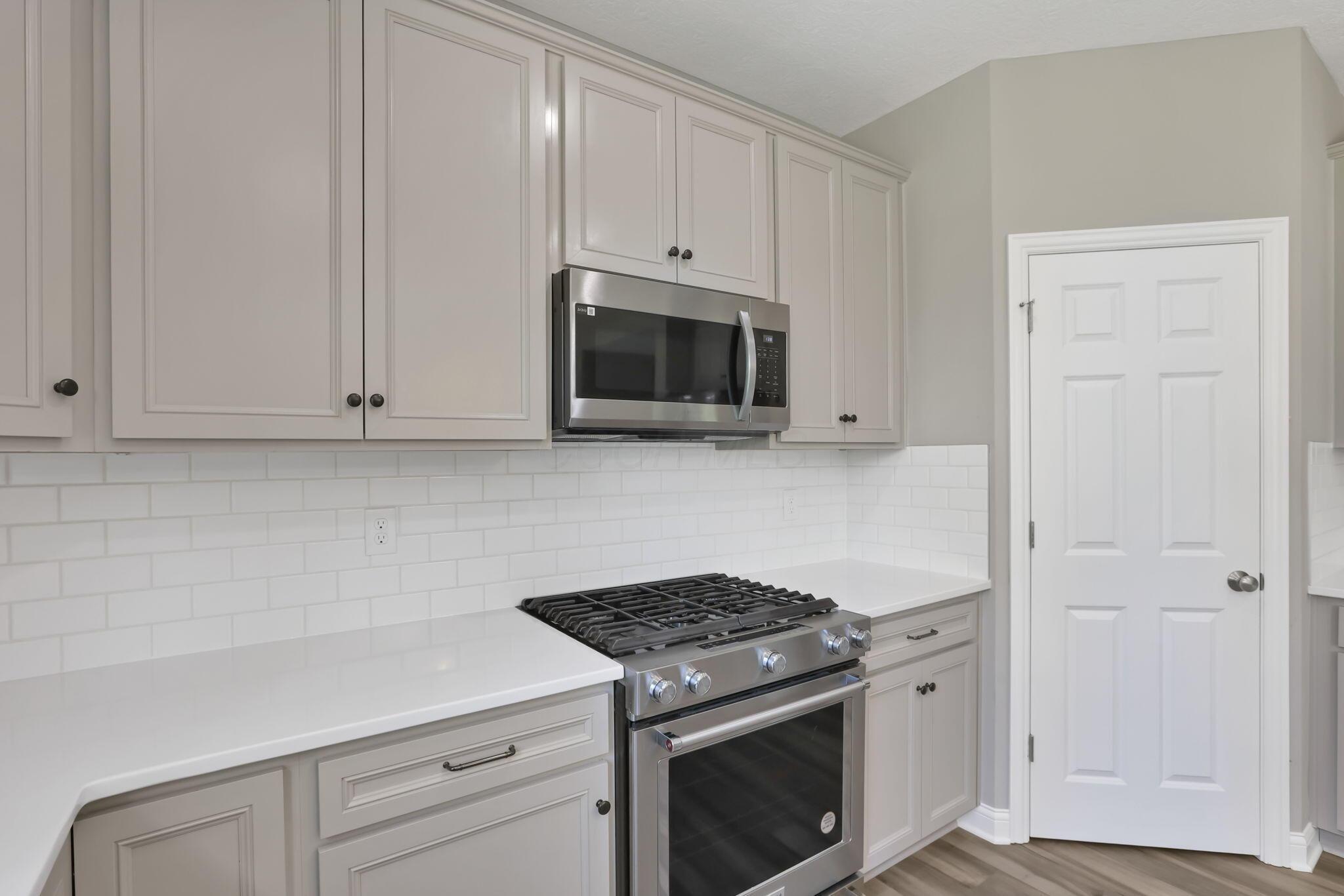 6460 Boone Drive, Powell, Ohio image 23