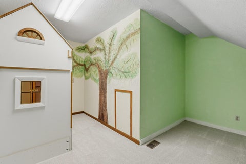 Tiny photo for 112 Carlee Circle N, Newark, OH 43055 (MLS # 226040178)