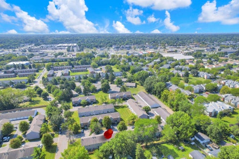 Tiny photo for 2418 Carolina Avenue 5 #5, Columbus, OH 43229 (MLS # 226033760)