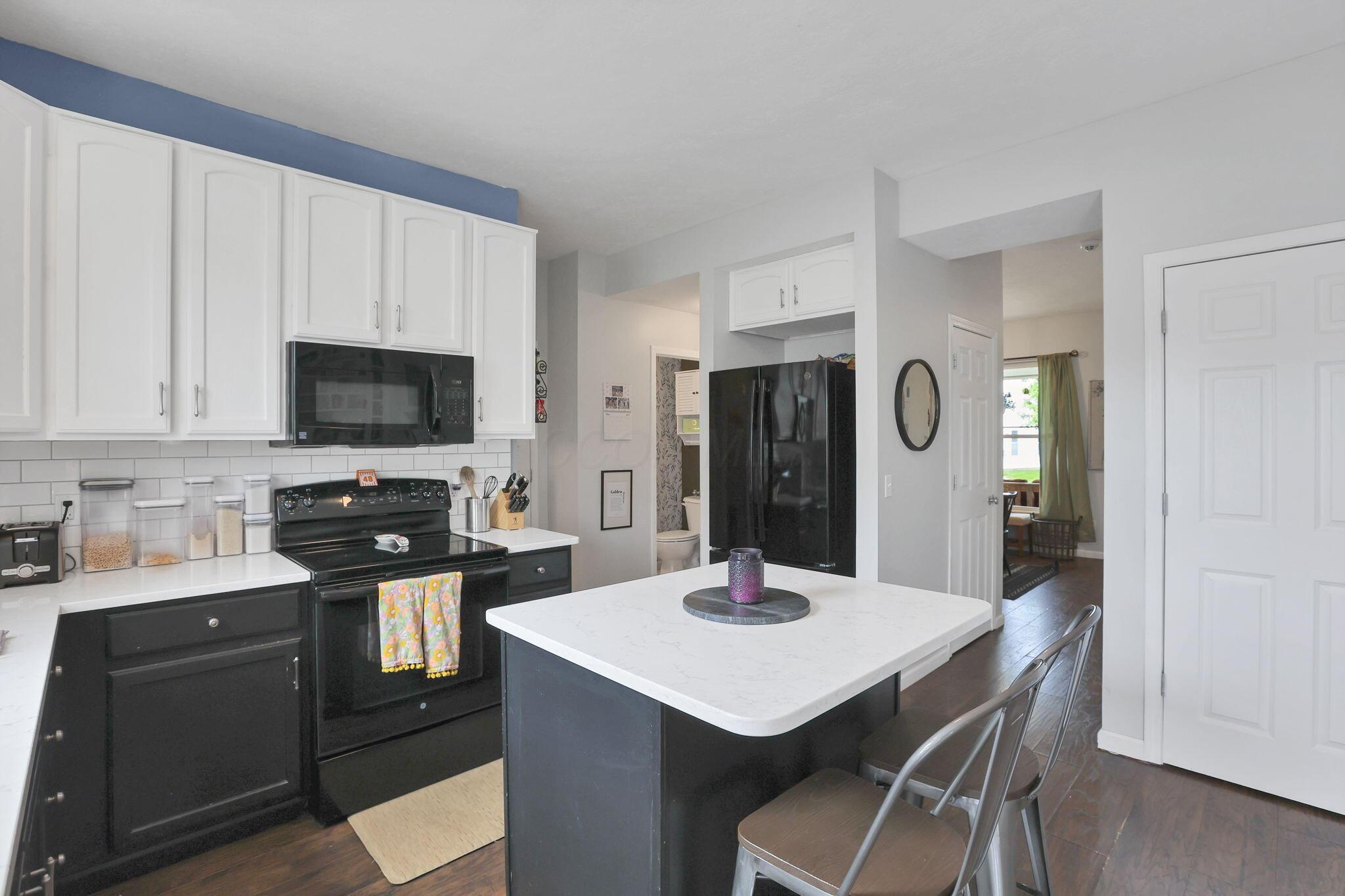 6843 John Drive, Canal Winchester, Ohio image 15