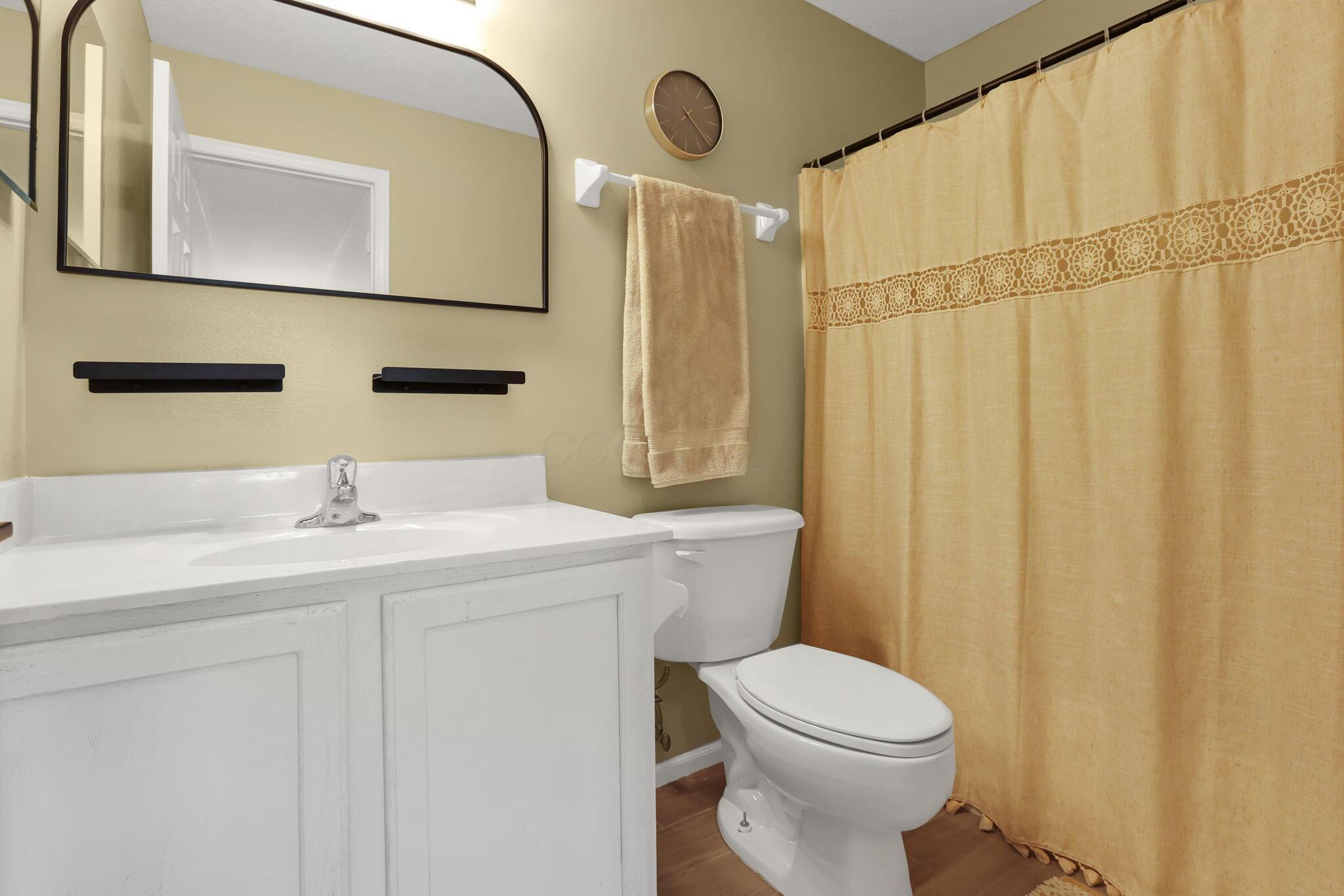 6843 John Drive, Canal Winchester, Ohio image 34